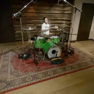 John Feldmann Instagram - Today felt just like heaven. Here’s how I got to end my day that just couldn’t have been any better. I love you @travisbarker. A perfect transition from 6/8 into 4/4. Legend. 🐐. I LOVE MY LIFE!!!!!!