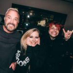 John Feldmann Instagram - Stoked to be part of this amazing song I’m A Mess! Thank you @yungblud and @avrillavigne for including me I love you both ❤️ thanks to @travisbarker @dtarecords for rocking with us!! Thx @chrisgreatti @scotstewart @dylanmclean159 @michaeljbono for helping with the track.. link in bio! Calabasas, California