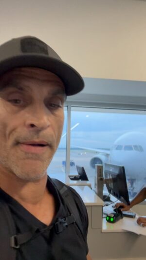 Johnathon Schaech Instagram - I ran to my gate. I made it with 16 minutes to spare. And @americanair wouldn’t let me on. I’m not in sprinters shape. And my family is already in europe.  It blows my mind that they wouldn’t let us on. And we were told to sprint. #americanairlines