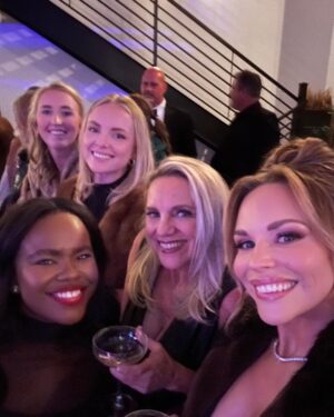 Johnathon Schaech Instagram - Grateful for the health, safety and freedom we have to come together and celebrate moments like this. 
Congratulations @sallyk01 @eat.with.mark, we love you! Years in the making and now we’re here!