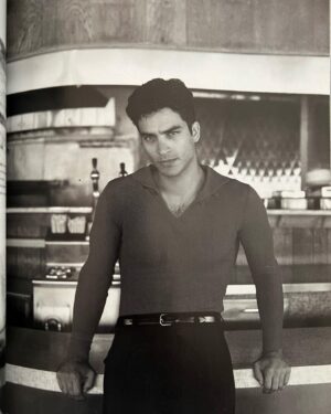 Johnathon Schaech Instagram - Italy. 
Grateful to @cliffwatts always. @mondouomo #italiano 

He made me believe from day one in LA. 

Thank you for always showing me kindness and grace.

Can't wait for Cliff to photograph me for the cover again. And again.

Can anybody translate this for me?

@mmaryanderson @giorgioarmani