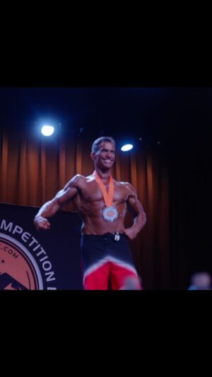Johnathon Schaech Instagram - At 54 I’M going to continue to CHALLENGE THE STATUS QUO.
I'm going to approach life, health, and wellness with uniqueness and with outside of the box thinking. I will never settle for mediocrity anymore. Come join my #BlueRidgeTV team. @getblokes @mikeohearn @insp_tv  And let's keep winning! Thank you for all the birthday wishes. #inspiration #lifegoals