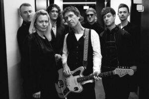 Johnny Marr Instagram - Musicians. Thank you. JX  pic @riaztv