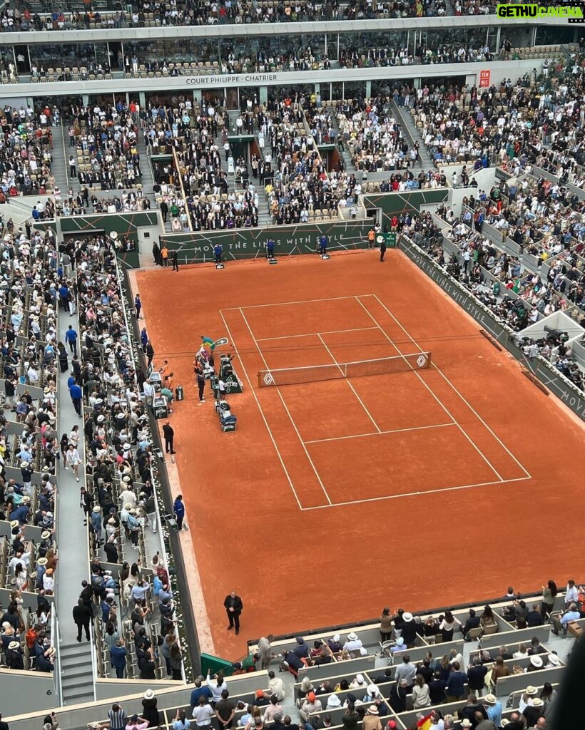 Jordan Bentley Instagram - Ended up in Paris for the French Open! Been playing tennis my entire life, so seeing my favorite player @rafaelnadal win his 22nd grand slam live was a dream come true. C'est La Vie! 🇫🇷 🎾 ROLAND-GARROS