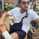 Jordan Haj Instagram - Tuhle kabelku na fotce jsem si koupil v jednom krásným sympatickým concept Storu v Paříži za dost nesympatickou cenu :)) ,ale na obranu mý peněženky, slíbil jsem si, že až přijedu tak nakoupím horolezecký lana v různejch barvách a najdu někoho, kdo mi po vzoru týhle, ještě jednu dvě kabelky umotá. Znáte někoho, kdo by to zvládl?