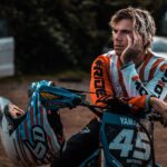 Jordi Whitworth Instagram - Great days riding