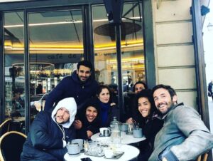 Joséphine Draï Instagram - FAMILY PHOTO ALBUM. Si, si c’est la famille. Et j’ai dû faire le tri dans 27374226 photos pour choisir celles là. 4 ans de rires et d’amour. Plan Cœur forever. Merci d’avoir fait que la réalité dépasse la fiction ❤️ #plancoeur #netflix