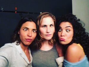 Joséphine Draï Instagram - FAMILY PHOTO ALBUM. Si, si c’est la famille. Et j’ai dû faire le tri dans 27374226 photos pour choisir celles là. 4 ans de rires et d’amour. Plan Cœur forever. Merci d’avoir fait que la réalité dépasse la fiction ❤️ #plancoeur #netflix