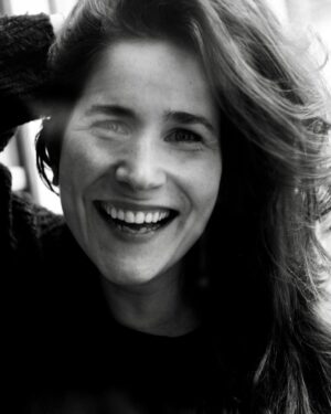 Joséphine Draï Instagram - Ma nouvelle campagne pour les couches anti-fuites urinaires Téna. La liberté de sourire à pleines dents et d’être à nouveau femme. Sous l’œil parfait d @aurorebaldy_ 📷♥️