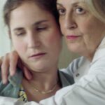 Joséphine Draï Instagram - Ça sort le 25 novembre et c’est un 1er film sensible et drôle, si rare dans le cinéma français. Bravo et merci à @emmanuel.poulain.a et la merveilleuse @judithhhhhhhhhhhhhh! Et ma grosse gueule dedans aussi hein (sinon d’où je fais la pub de films où je suis pas? Hein? Ça va pas ou quoi?) Et merci @gaellemareschi ❤️