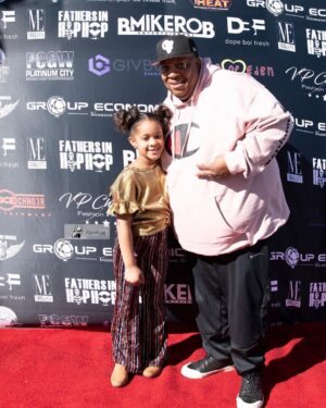 Journey Christine Instagram - I had an awesome time yesterday at The Blessed in The Mess Thanksgiving concert & giveaway

Thank you @bmikerob & @fathersinhiphop for allowing me to perform. I had a blast. 

Shout out to my amazing photographer @pixbygg