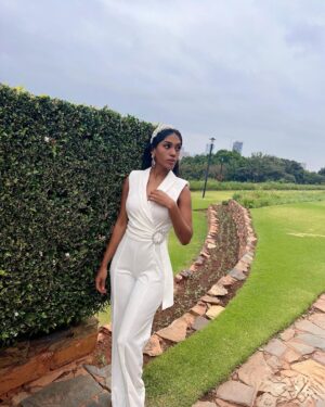 Julia Samantha Edima Instagram - Another week to remember that “IT ALWAYS SEEMS IMPOSSIBLE, UNTIL LET’S DO IT.”

Nelson Mandela

#newweek