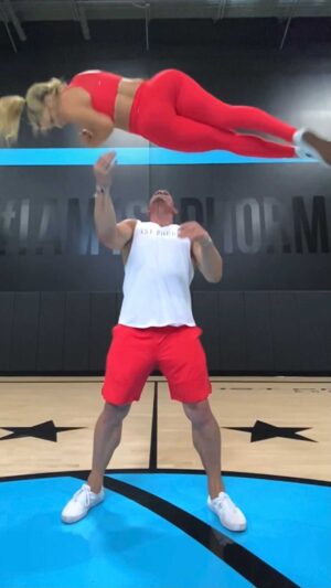 Julian Daigre Instagram - Ya win some, ya lose some & that’s how ya figure it out 🤷🏼‍♀️❤️ (sorry for your face @Austin_Raye - love you, mean it.) 

@1stphorm 
#iam1stphorm