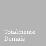 Juliana Paes Instagram – Há 08 anos estreava #TotalmenteDemais, e com ela, a minha primeira vilã. Ou quase vilã… pq ela não era tão malvada assim kkkkk
Carol era debochada, mandona, geniosa, mas também cheia de ternura e amor e isso era o mais gostoso, brincar de boa e má, como somos todos nós. Foi lindo uma história tão gostosa de contar. Poder trabalhar com um elenco tão talentoso e ver em tempo real o crescimento de jovens artistas incríveis. 

E isso só foi possível graças ao trabalho de grandes equipes de câmeras, produção, direção, roteiro, maquiagem, áudio, edição, efeitos especiais, camareiras… um exército de profissionais que contribuíram para a realização dessa novela. 

Sou grata a @rosanesvartman , @paulohalm , @luizhrios e @tvglobo pela oportunidade de viver esse sonho. E grata a todos os colegas com quem passei momentos inesquecíveis ❤️