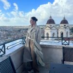 Juliana Paes Instagram – Não é à toa que Roma tem as mesmas letras que tem o Amor! Nunca vou esquecer essa vista! Hotel Hassler Roma