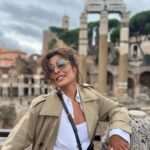 Juliana Paes Instagram – Não é à toa que Roma tem as mesmas letras que tem o Amor! Nunca vou esquecer essa vista! Hotel Hassler Roma