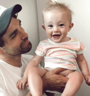 Justin Gaston Instagram - Get that bed head girl. #workitownit