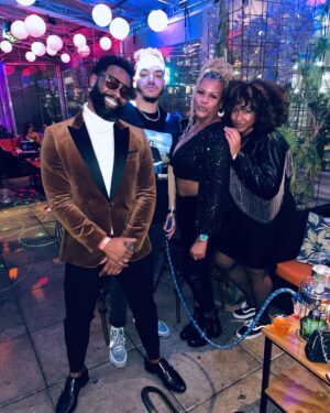 Justin Marcel McManus Instagram - Bringing that GOOD ENERGY all 2022 🎉🎉
.
#happynewyear #2022 #toblessedtobestressed