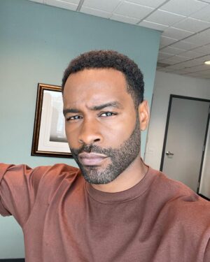 Justin Marcel McManus Instagram - Well the beard lasted a good while 🤷🏾‍♂️… it shall be back though with the quickness 🧔🏾
.
#imback #clean