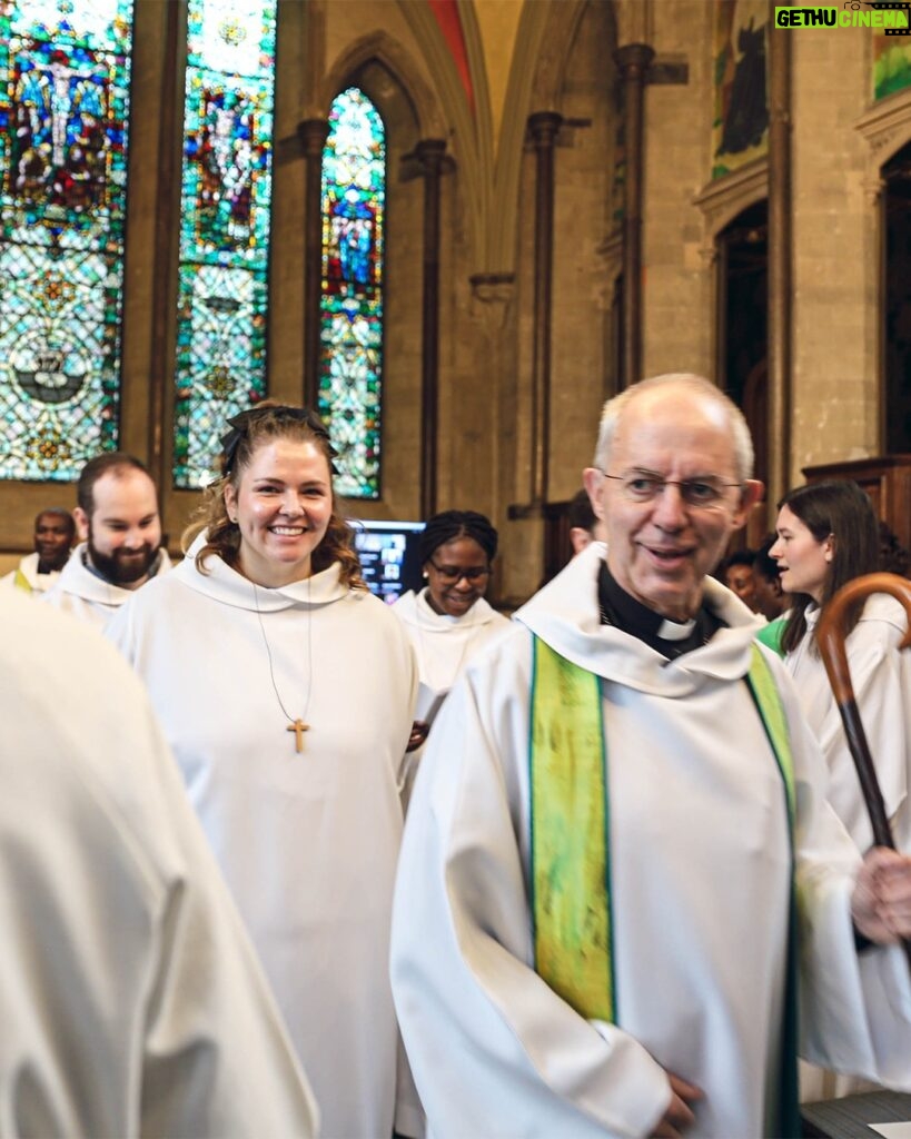 Justin Welby Instagram - These extraordinary young people are now committed to spending a #YearInGodsTime as part of @thecommunityofstanselm – a group of Christians who live, study, serve and pray together at Lambeth Palace. Join me in praying for God to reveal the depths of his personal call to each one of them this year. #YearInGodsTime