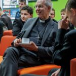 Justin Welby Instagram - From churches to care homes, schools to naval ships, @thechurchofengland loves and serves people across the country. This weekend I’m visiting @CofEPortsmouth to join in with sharing the love of God - starting today on the Isle of Wight. It was good to meet so many teachers and students at Christ the King College this morning. The secondary school is a joint Church of England and Catholic venture, and it’s heartwarming to see children taught in an ecumenical space from the age of eleven, when they’re beginning to think about how they can make their mark on the world. I pray that these pupils grow to become agents of reconciliation across all kinds of borders in their local community and beyond. @thebayceschool is also doing great work in inspiring and educating children from the age of 4 all the way to 18. The school choir is hugely talented, and I was honoured to bless their school and speak to staff. I was asked brilliant questions by primary and secondary students - already probing deep questions of faith, scripture and the witness of the church. Honesty is so healthy for us all as we grow in relationship with God. This evening I visited Holy Trinity Bembridge, where we shared together about following Jesus through times of joy and sorrow. It was good to sing together, pray together and encourage one another. A full day, but one full of inspiration and hope for current and future generations on the Isle of Wight.