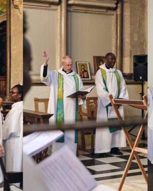Justin Welby Instagram - These extraordinary young people are now committed to spending a #YearInGodsTime as part of @thecommunityofstanselm – a group of Christians who live, study, serve and pray together at Lambeth Palace.

Join me in praying for God to reveal the depths of his personal call to each one of them this year. #YearInGodsTime