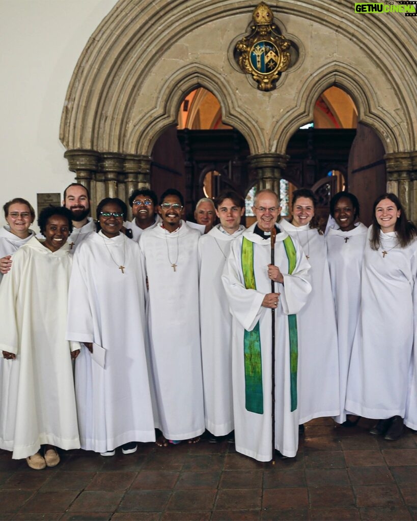 Justin Welby Instagram - These extraordinary young people are now committed to spending a #YearInGodsTime as part of @thecommunityofstanselm – a group of Christians who live, study, serve and pray together at Lambeth Palace. Join me in praying for God to reveal the depths of his personal call to each one of them this year. #YearInGodsTime