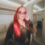 KAROL G Instagram - KaraOke TimE ⭐️⭐️⭐️💖 Sigue Le Letra de la cancioOOOn 💖💖💖💖💖💖💖💖💖💖💖💖 pdTa: me encanto la foto haciendo pipi 🤭🤭🤭 Los Extraño mucho pues !! Muaaaaaaaaaa