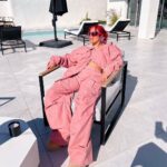 KAROL G Instagram - 🌸🎀🎀 🐹🐹🌸🌸🐹💕🌸🌸🌸🌸🌸🌸🌸🌸🌸👙👙💕💗🌸🌸🌸🌸💕💕💕💕💕💕🧠👙👙👙👙🐹