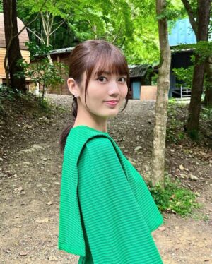 Kaho Mizutani Instagram - 青春シンデレラ
今夜第4話放送です！
美月の表情が曇り出した、、何が起きてるのか、是非見届けて下さい🐻