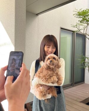 Kaho Mizutani Instagram - 2023年初投稿🐰🌸
今年も宜しくお願いします🎍
赤ちゃんと写真撮るの難しい👶🏻🐾