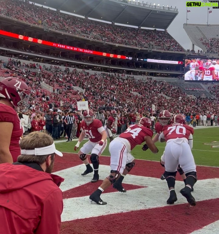 Kaitlan Collins Instagram - A Bama win and a Clemson loss. My kinda Saturday. Bryant–Denny Stadium