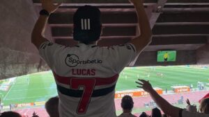 Kaká Instagram - Porque @saopaulofc é sentimento , que jamais acabará!! 

Eu te amo tricolor ❤️🤍🖤 

Te amo futebol ⚽️