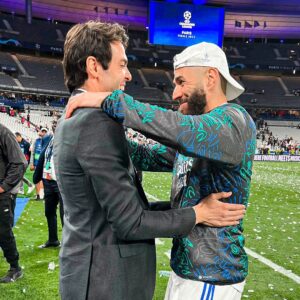 Kaká Instagram - Congrats on this well-deserved honor, my friend @karimbenzema ! Welcome to the team #BallonDor