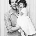 Kaká Instagram - 08.10.22 2 anos que recebemos esse presente de Deus. Meiga, doce e muito amorosa. Esther que você seja cheia da presença do Senhor. Que a sua vida seja sempre um louvor a Deus. Conte sempre com o papai e a mamãe @diasleite , estaremos com você em toda e qualquer situação. Parabéns minha filha! Feliz aniversário!🎊🎈🎂 Te amamos muito ❤️❤️❤️