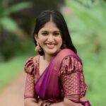 Kalyani Anil Instagram - Kangal edhoo 👀😌 #trending #songs #reelkarofeelkaro #reelitfeelit #trend #viral #lipsync #tamilsong Trivandrum, India