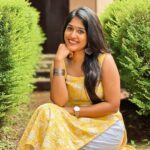 Kalyani Anil Instagram - YeLLov 💛🌼 📸 @_.swathy_saji._ 🫂 Mar Ivanios College