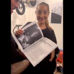 Kamila Rundusová Instagram - Děkujeme @amazingplacescz za obsáhlý a moc milý rozhovor v magazínu Amazing do rubriky Amazing people. A naší milované @adelabellini srdečné díky za nejhezčí fotky, které s Robím máme🖤 Pokud byste měli zájem luxusní magazín (který připomíná spíš knihu) pořídit, navštivte stránky amazingmagazin.cz , kde najdete partnerská místa prodeje. Krásný den🦋