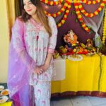 Kanisha Malhotra Instagram - It’s time to bid goodbye, Thankyou for coming every year and blessing us always Gannu… ILY ⭐️⭐️💫🙏 Outfits by: @bafna_boutique . . . . #ganpatibappamorya #bappa #reels #prayer #lalbaugcharaja #trending #reelitfeelit #explorepage #viral #ganesha #welcomehome #kanishamalhotra