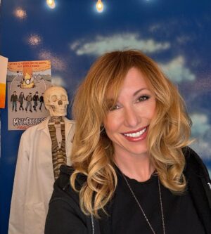 Kari Byron Instagram - TGIF from my studio! I am so grateful to be part of @nationalstemfestival Projects are being scored now! I can’t wait to see the results.

#Mythbusters gave the opportunity to become an advocate for critical thinking and STEM education. 
@explr_media has taken this passion and made it global with real world and relevant digital storytelling.

I just want to say thank you.

#supporteducation #stem #supportteachers 
@jennybuccos