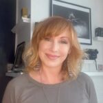 Kari Byron Instagram - Hi there! I am headed to SxSW Edu to host the live studio. If you really want to see what I’ve been up to lately come to our @explr_media panel as we talk with @thenewsmovement about the future of technology, digital storytelling and media. Monday March 6th 1pm. But if you can’t make it all the way to Austin I will be posting an interview so you won’t miss out. @jennybuccos @sxswedu #education #womenfounders #digitalstorytelling #media #austin #crashtestgirl #futureofeducation #news #classroom
