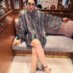 Karisma Kapoor Instagram – Get ur shine on ✨🩷

#decembering