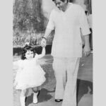 Karisma Kapoor Instagram – The one who led the way.. remembering Dadaji on his birthday ❤️♾️

#grandfatherlove #legend