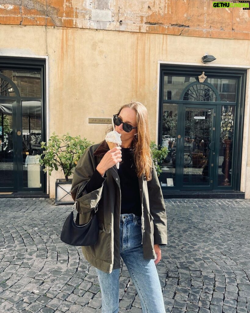 Karmen Pedaru Instagram - #rome