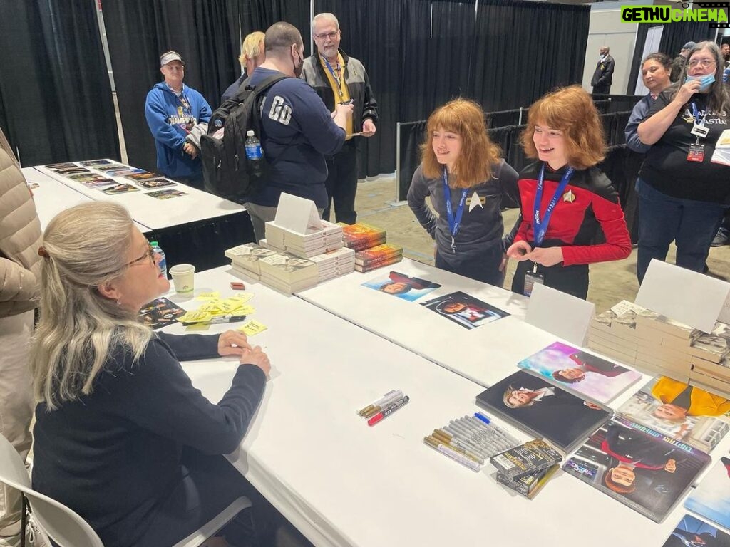 Kate Mulgrew Instagram - Ten photos for the last #tbt of 2022! Quite a year, to say the least. Thank you to everyone who came out to say hello at conventions across the US, to my intrepid Prodigy cast & crew, to the folks at the Janeway statue in Bloomington, and to everyone who follows me across social media! As Janeway said in today's #StarTrekProdigy season 1 finale - go boldly. 💫🚀🖖🏻 @startrekonpplus @startrek @jameelajamil @brettgray @alexkurtzmanofficial @janewaycollective All photos by Amy Imhoff @amyimhoff1701