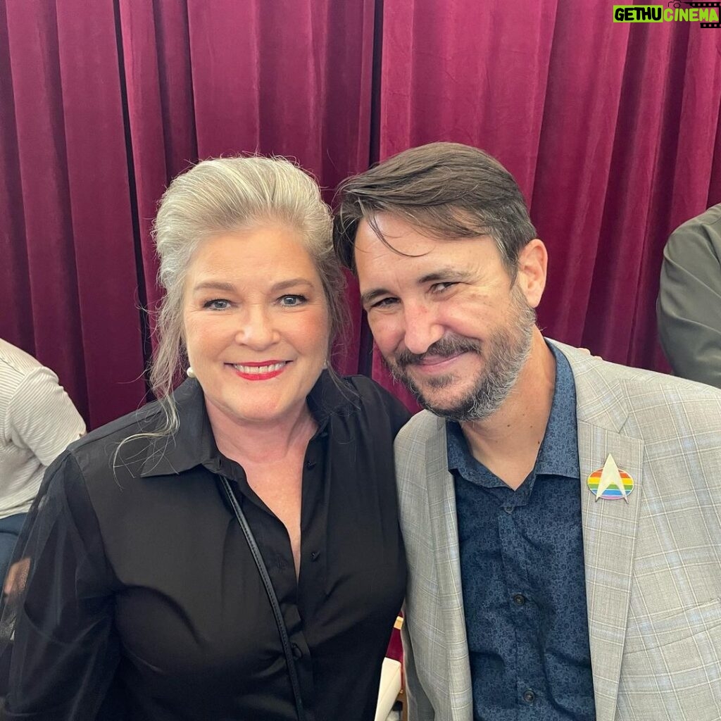 Kate Mulgrew Instagram - With the OG prodigy from #StarTrekDay! Always lovely to see @itswilwheaton 💫