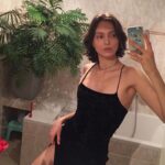 Kate Vitamin Instagram - Merry fistmas, hoes 🫰🏻