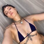 Kate Vitamin Instagram - How’s the weather down there ?