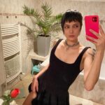 Kate Vitamin Instagram - Merry fistmas, hoes 🫰🏻