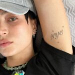 Kate Vitamin Instagram - 🩶